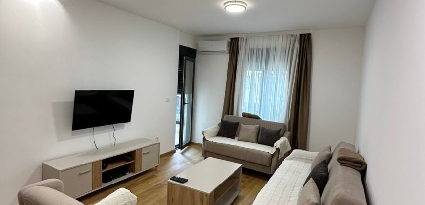 Izdaje se jednosoban stan 46 m&sup2; &ndash; Acton, City Kvart, Podgorica