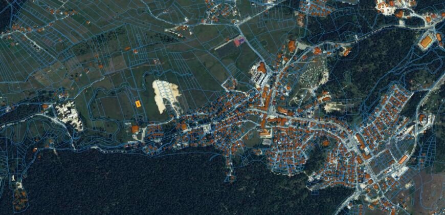 Plac 361 m&sup2; u centru Žabljaka, blizu Crnog jezera | Prodaja