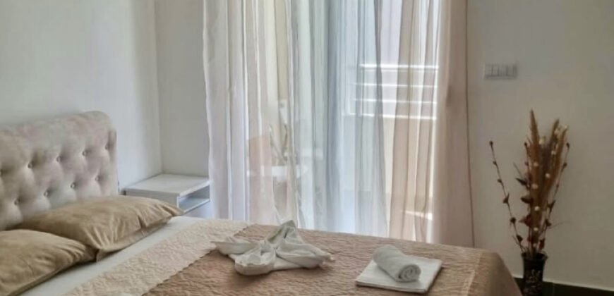 Jednosoban stan 63 m&sup2; sa dvije terase &mdash; Bečići | 650 &euro; mjesečno