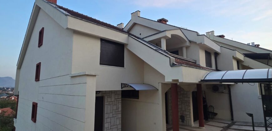 Kuća 270 m&sup2; za izdavanje &mdash; Gorica C, Podgorica | 1.800 &euro; mjesečno
