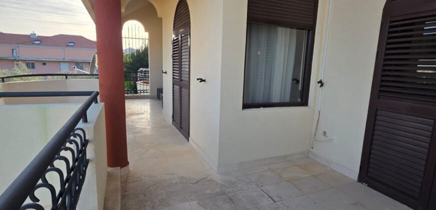 Kuća 270 m&sup2; za izdavanje &mdash; Gorica C, Podgorica | 1.800 &euro; mjesečno